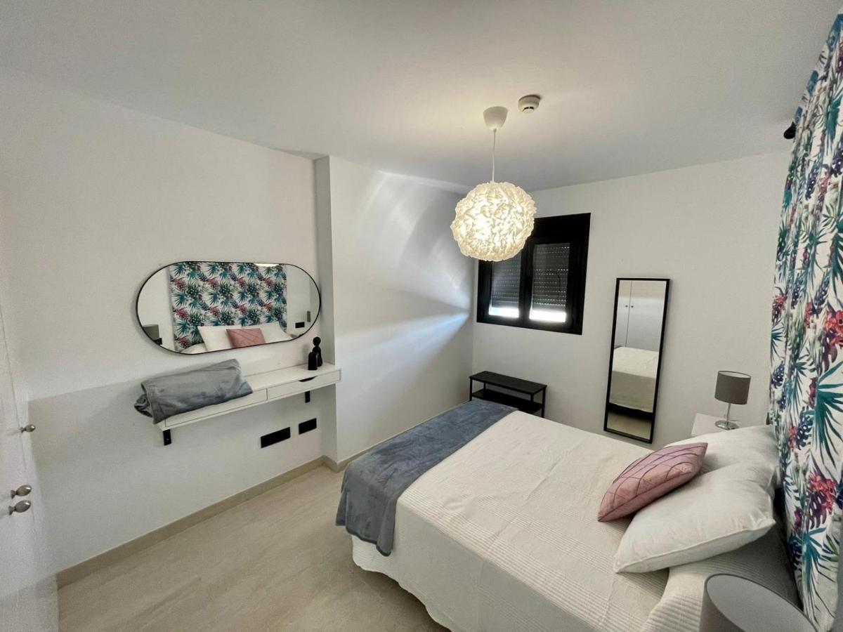 Lhome Cádiz Exteriör bild