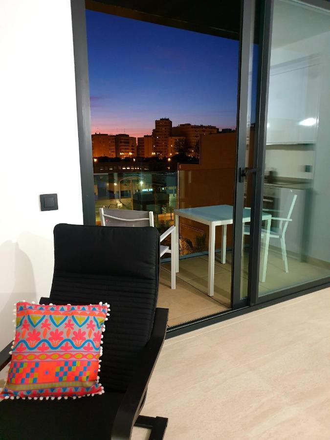 Lhome Cádiz Exteriör bild