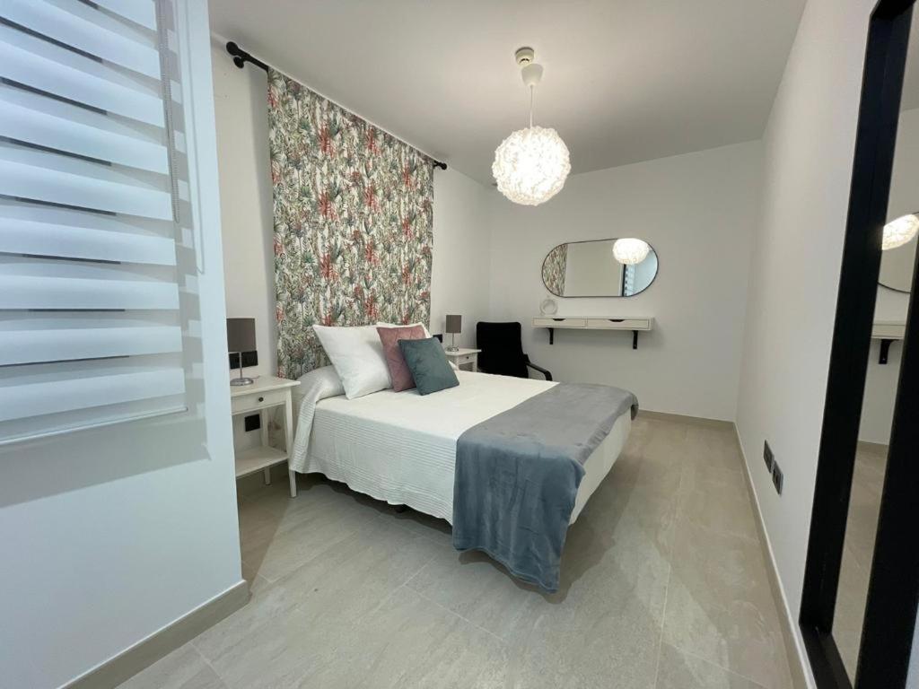 Lhome Cádiz Exteriör bild