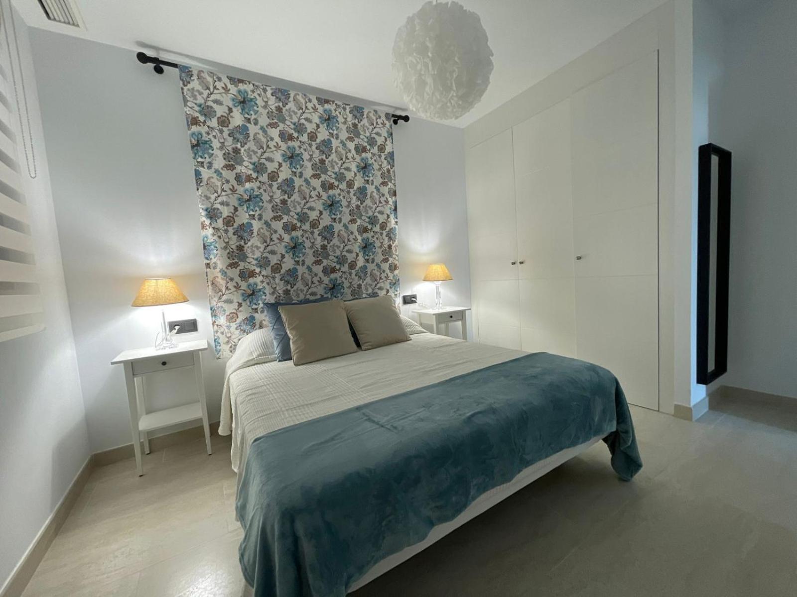 Lhome Cádiz Exteriör bild